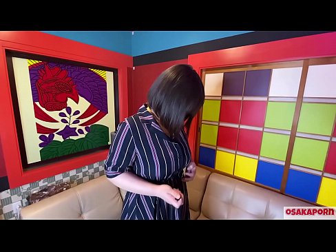 ❤️ Cutie Japanese pẹlu awọn omu nla ṣe baraenisere pẹlu awọn nkan isere ibalopọ ati pe o ni orgasm kan. O sọrọ ninu ifọrọwanilẹnuwo kan nipa iriri onibaje rẹ. Awọn ori omu nla ati obo ti o ni irun ti n kerora. Osaka onihoho ️ Ohun onihoho didara ☑